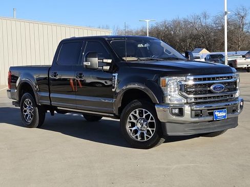 Used 2022 Ford F250 Lariat w/ Lariat Ultimate Package image 2
