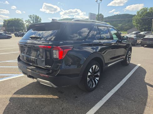 Used 2025 Ford Explorer Platinum w/ LUX Leather Package AWD/4WD image 3