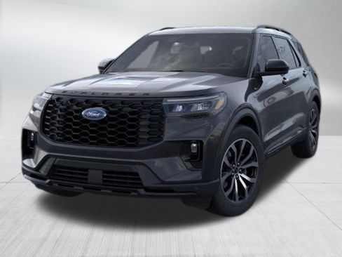 New 2026 Ford Explorer ST-Line image 3