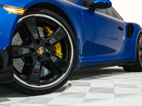 Used 2018 Porsche 911 Turbo S AWD/4WD image 11