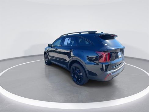 Used 2025 Kia Sorento SX image 6