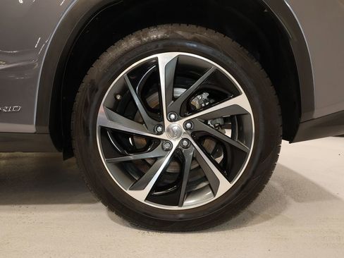 Used 2016 Lexus RX 450h AWD w/ Luxury Package image 34