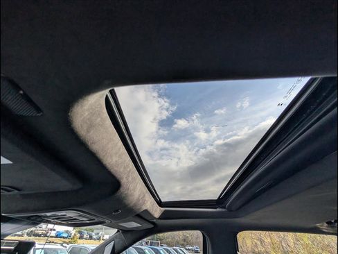 Used 2024 GMC Sierra 2500 AT4X image 12