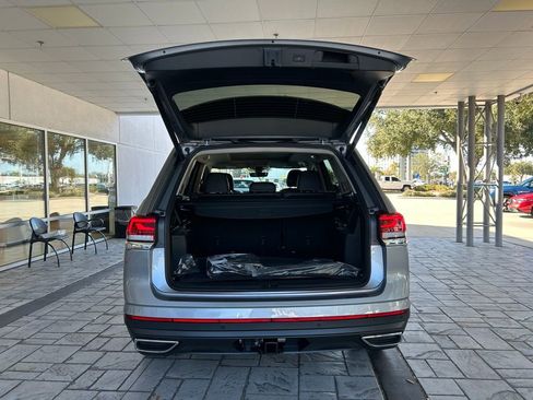 New 2026 Volkswagen Atlas SE FWD image 40