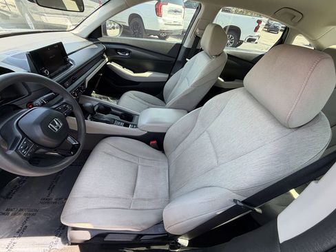 Used 2023 Honda Accord LX image 21