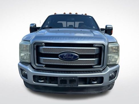 Used 2014 Ford F250 Platinum w/ FX4 Off-Road Package AWD/4WD image 8