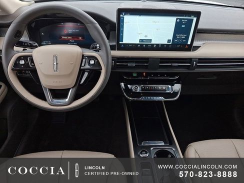 Certified 2023 Lincoln Corsair Standard w/ Equipment Group 101A image 11