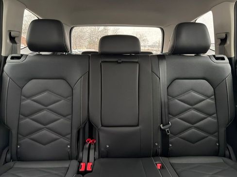 New 2026 Volkswagen Atlas SE FWD image 34