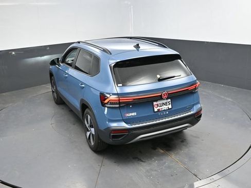 Used 2025 Volkswagen Taos S AWD/4WD image 42