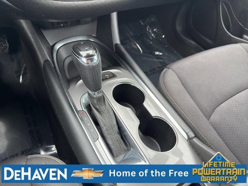 Used 2018 Chevrolet Malibu LT w/ Driver Confidence Package FWD image 16