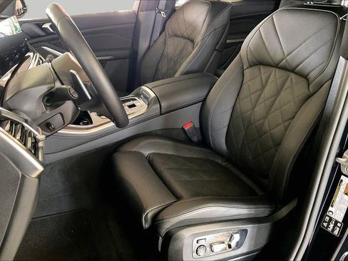 Used 2026 BMW X5 M60i AWD/4WD image 7