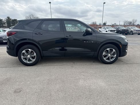 Used 2024 Chevrolet Blazer LT FWD image 6