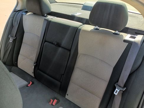 Used 2012 Chevrolet Cruze LS image 11