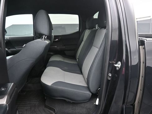 Used 2021 Toyota Tacoma TRD Sport image 23