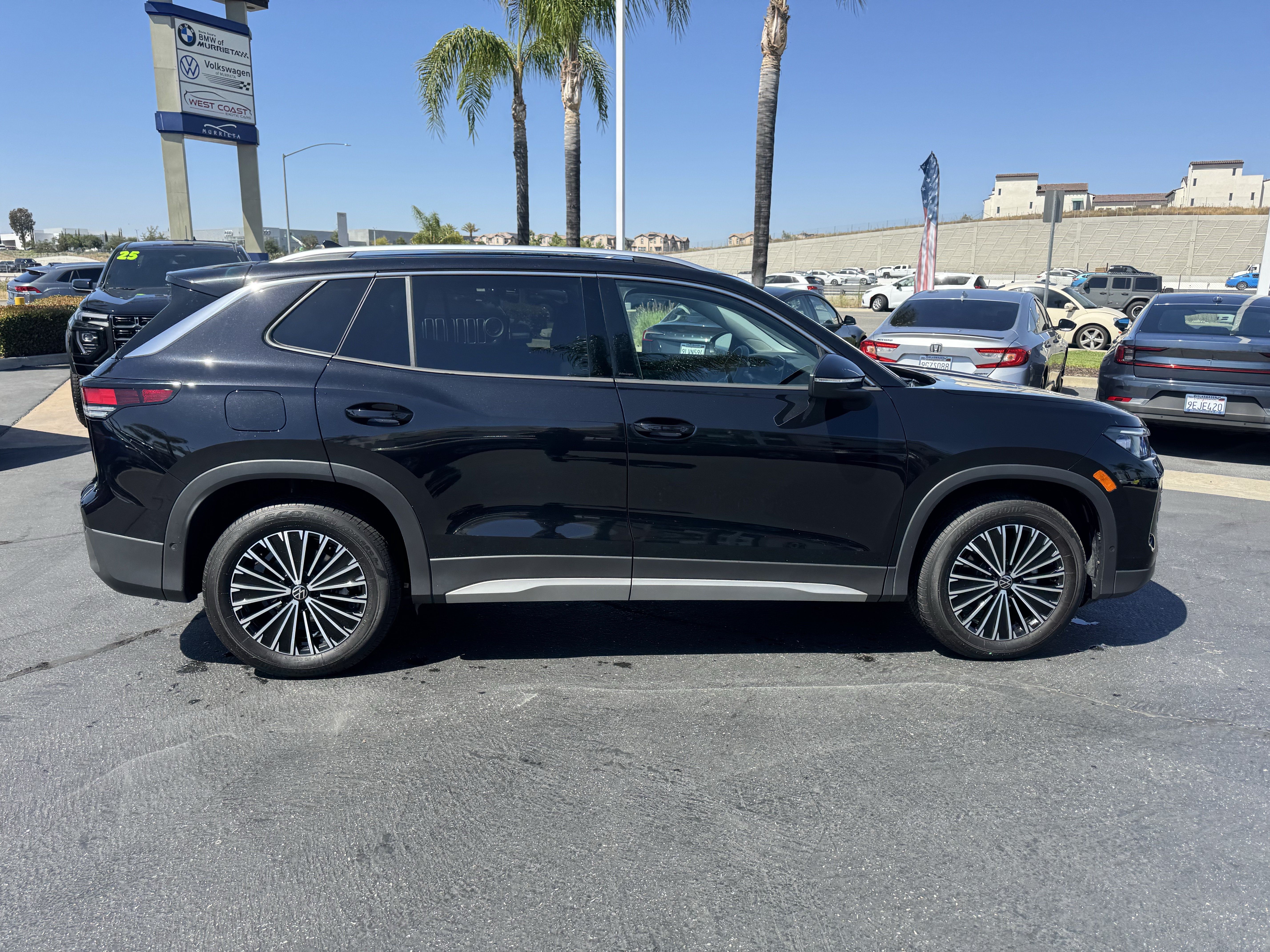Certified 2025 Volkswagen Tiguan S FWD image 10