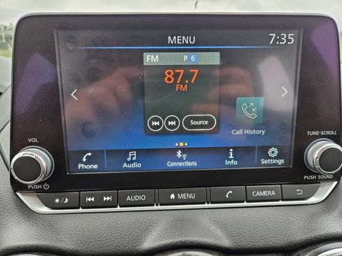 Used 2025 Nissan Sentra SV w/ All-Weather Package FWD image 19
