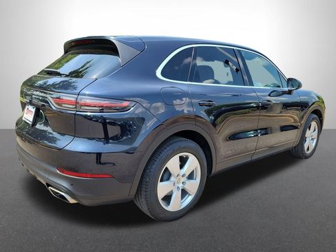 Used 2020 Porsche Cayenne AWD/4WD image 5