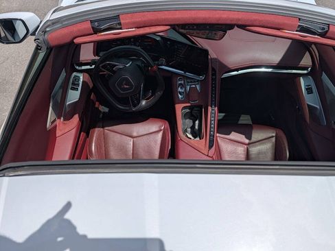 Used 2022 Chevrolet Corvette Stingray Premium Cpe w/ Z51 Performance Package RWD image 18