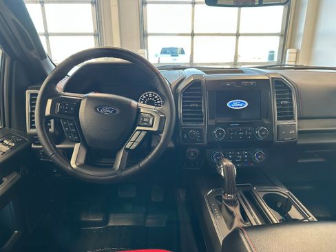 Used 2019 Ford F150 Lariat image 17