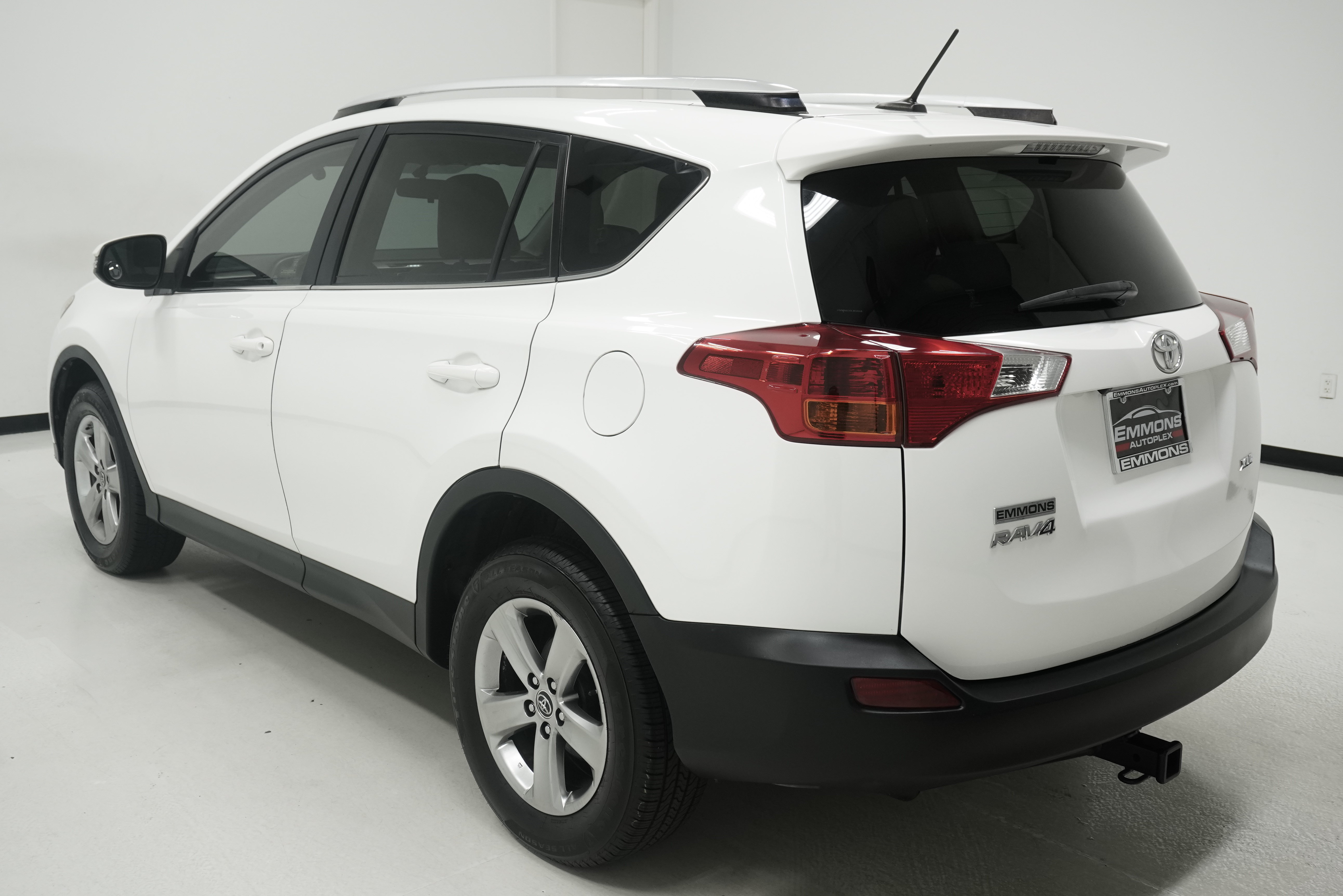 Used 2015 Toyota RAV4 XLE FWD image 6