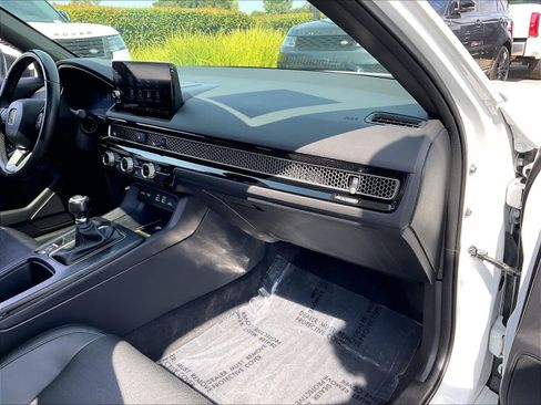 Used 2022 Honda Civic Sport Touring image 18