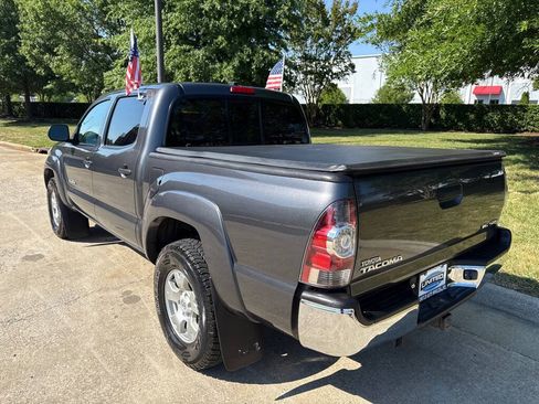 Used 2011 Toyota Tacoma 4x4 Double Cab w/ SR5 Pkg #2 image 6