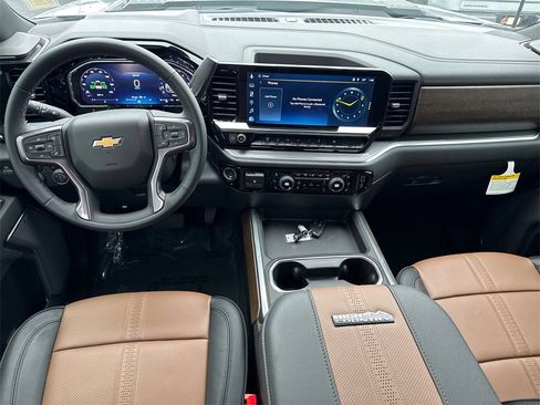 Used 2026 Chevrolet Silverado 3500 High Country w/ Technology Package image 23