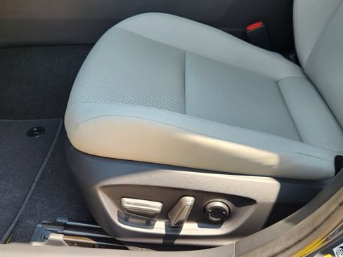 New 2026 Toyota Prius XLE FWD image 18
