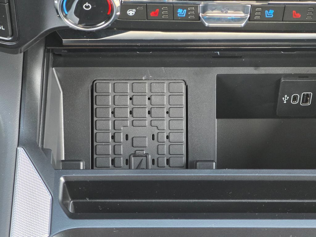 New 2026 Ford F350 Platinum AWD/4WD image 17