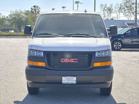New 2026 GMC Savana 2500 w/ Driver Convenience Package RWD image 2