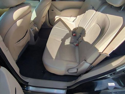 Used 2011 Hyundai Veracruz Limited image 18