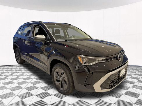 Used 2026 Volkswagen Taos S image 5