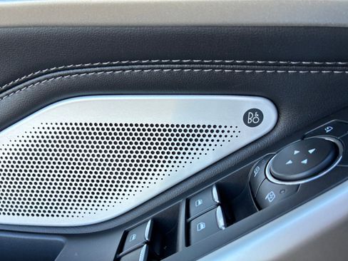 Certified 2023 Ford Explorer Limited w/ Limited Technology Package image 27