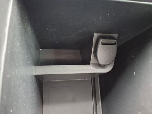 Used 2017 Nissan Rogue S image 15