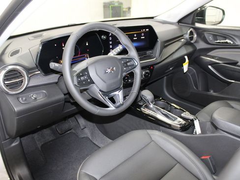 New 2026 Chevrolet Trax ACTIV w/ Driver Confidence Package image 14