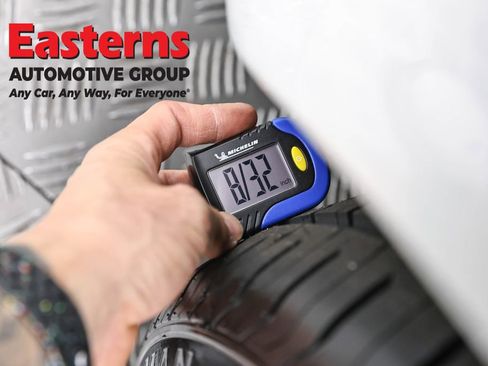 Used 2022 Tesla Model 3 Standard Range image 23