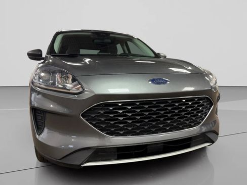 Used 2022 Ford Escape SE image 41