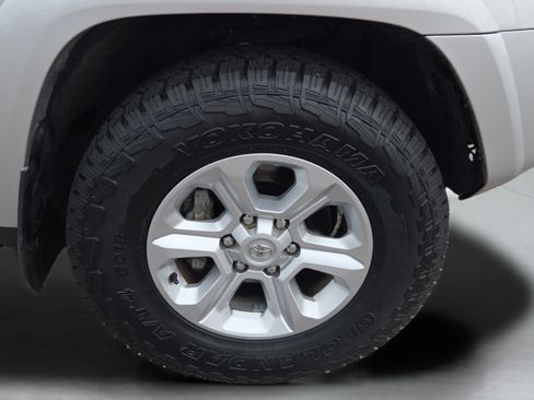 Certified 2022 Toyota 4Runner SR5 RWD image 19
