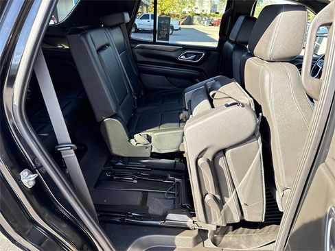 Used 2021 Chevrolet Tahoe LT w/ Luxury Package image 30