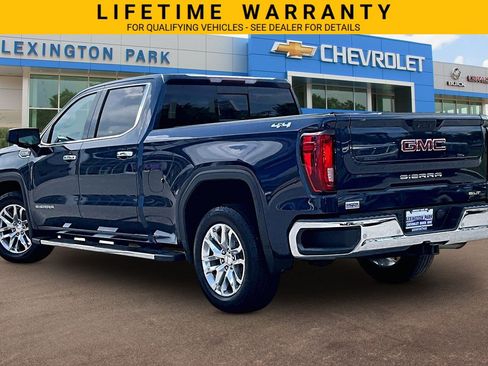Used 2019 GMC Sierra 1500 SLT w/ SLT Premium Plus Package AWD/4WD image 2