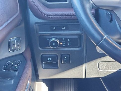 Certified 2022 Ford Expedition Limited image 12