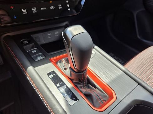 New 2026 Nissan Kicks SR AWD/4WD image 15
