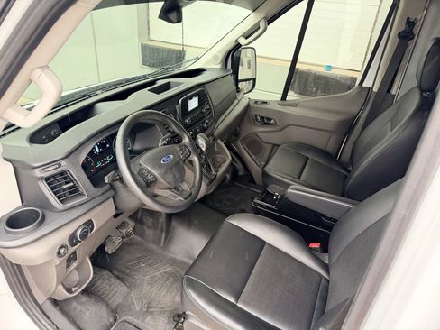 Used 2025 Ford Transit 250 148 High Roof Extended AWD w/ Load Area Protection Package image 9
