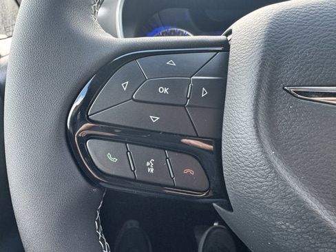 New 2026 Chrysler Pacifica Select image 21