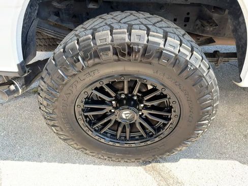 Used 2023 Ford F350 Lariat w/ Sport Appearance Package image 11