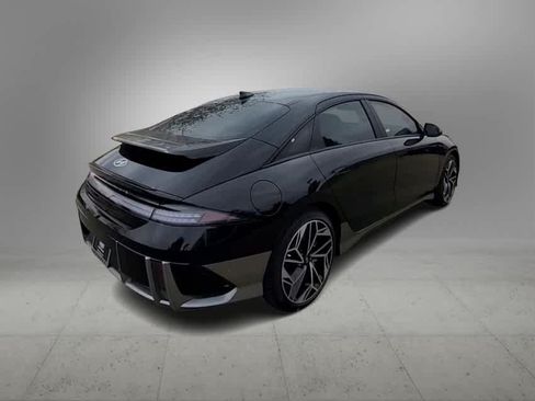 Used 2023 Hyundai Ioniq 6 SEL RWD image 8