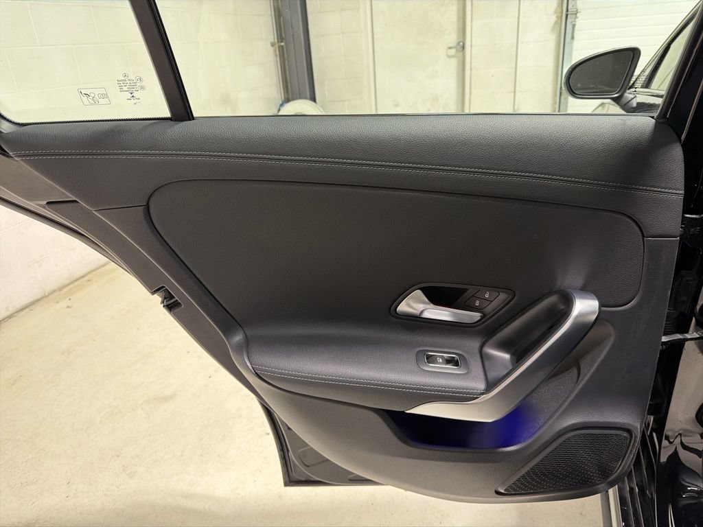 Used 2022 Mercedes-Benz A 220 4MATIC image 31