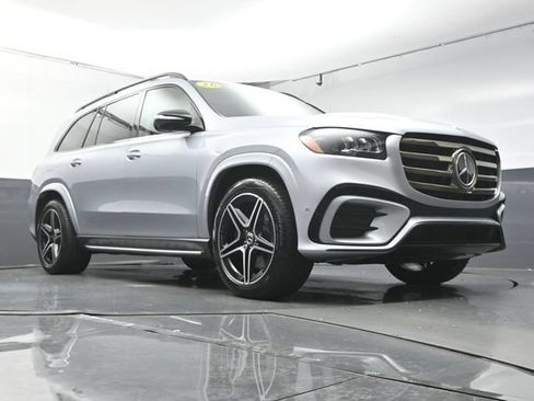 Used 2026 Mercedes-Benz GLS 450 4MATIC image 35