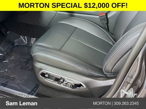 New 2025 Jeep Grand Cherokee L Overland w/ Luxury Tech Group IV image 19