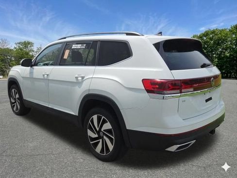 Used 2024 Volkswagen Atlas SE FWD image 8
